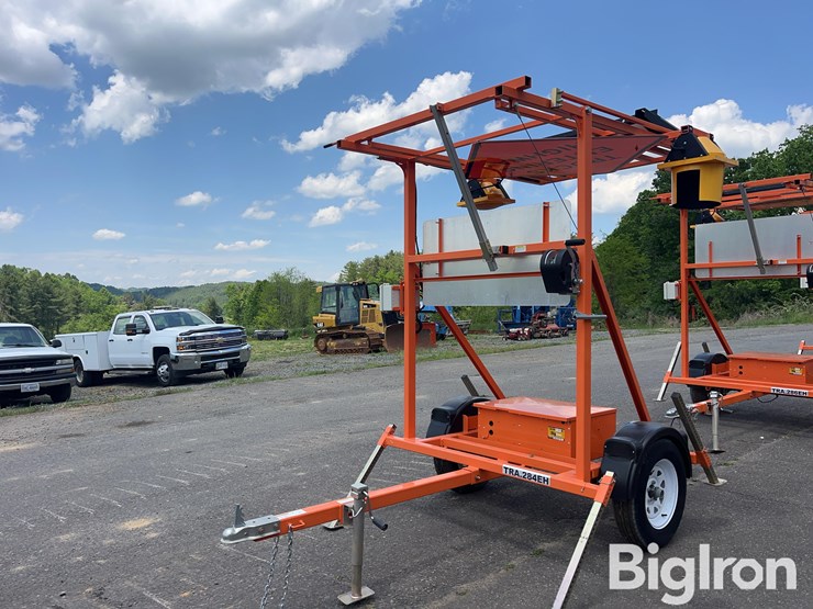 2023-wanco-traffic-control-trailered-caution-sign-image-1