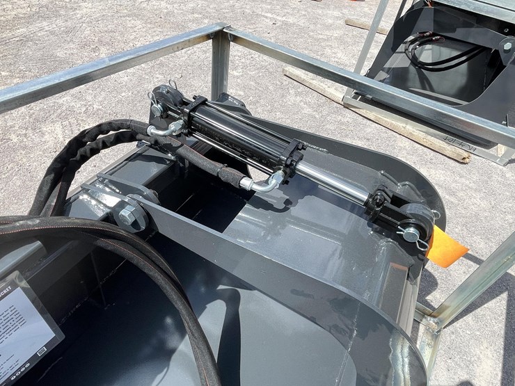 #2763-•-unused-2026-wolverine-skid-steer-grapple-bucket-attachment-image-10