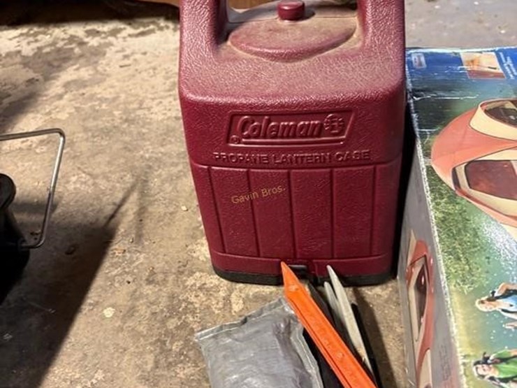 camping-lot.-tent,-lantern,-stakes-etc-image-4