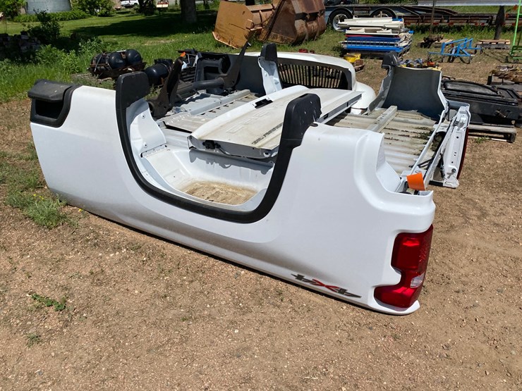 #7418-•-2020-and-newer-chevrolet-take-off-box-with-tailgate-(antigo,-wi)-image-9