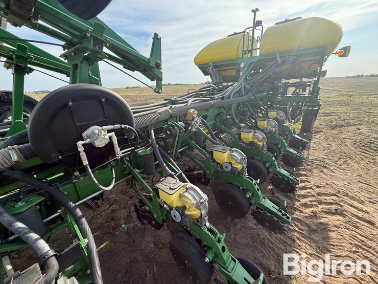 2011-john-deere-1770nt-ccs-image-20