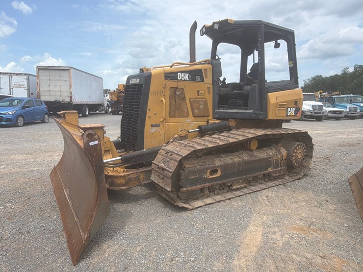 caterpillar-d5k2-xl-image-1
