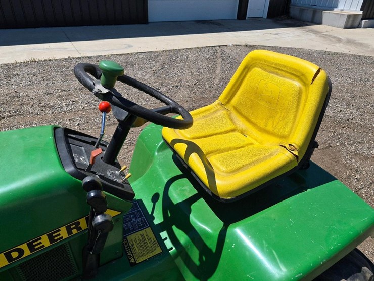 john-deere-420-image-13