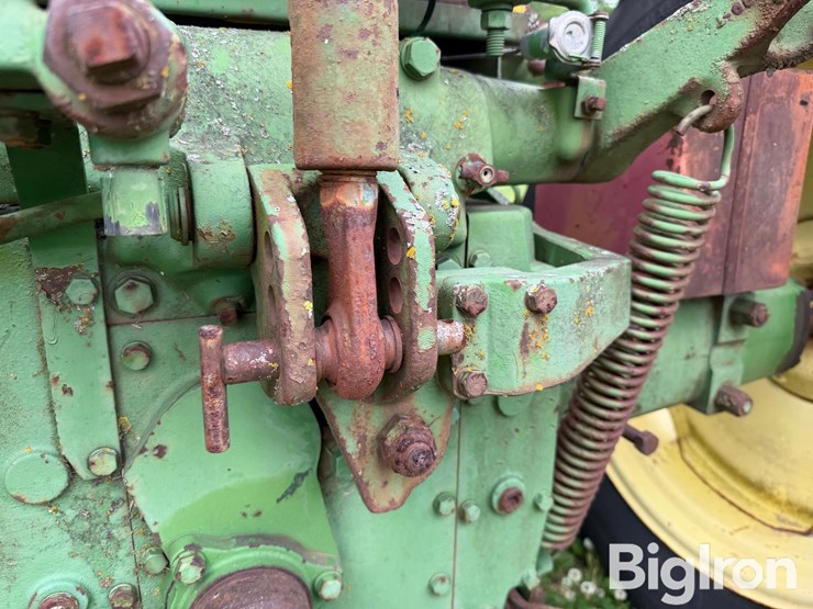 1963-john-deere-1010-image-13
