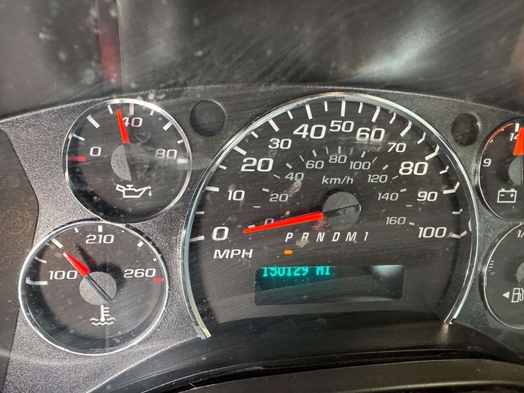 2013-chevrolet-express-g2500-image-29