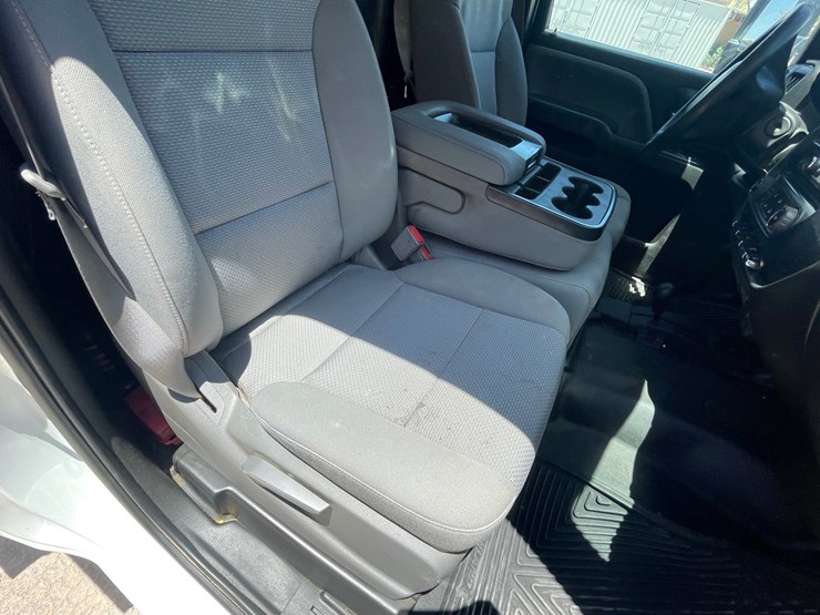 2016-chevrolet-silverado-3500-image-37