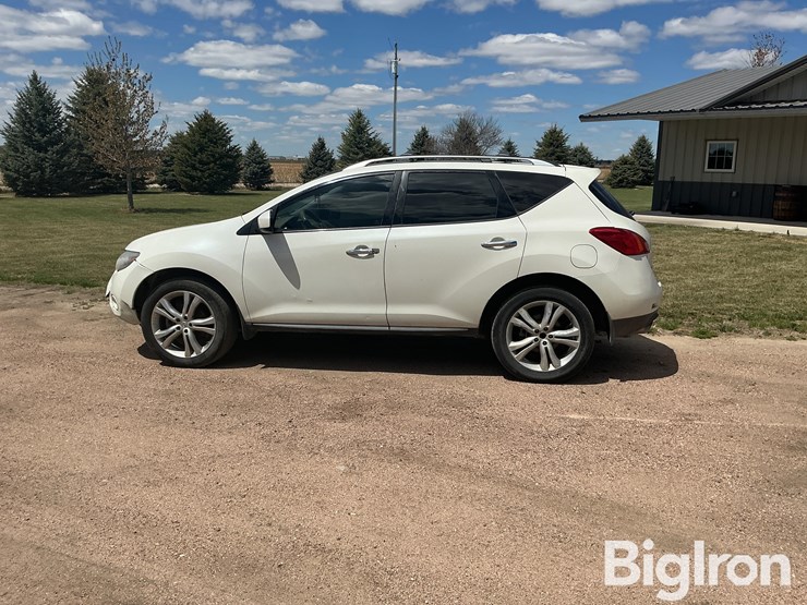 2010-nissan-murano-image-8