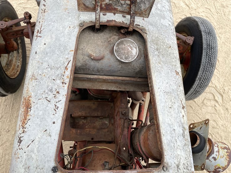 ford-8n-image-41
