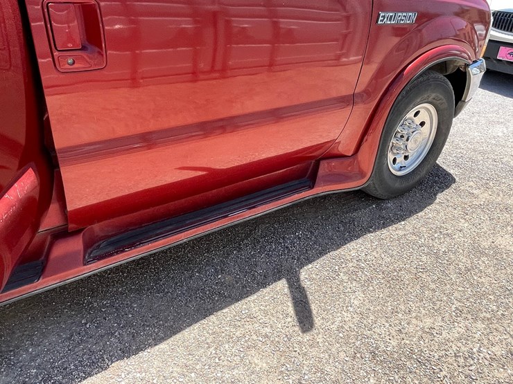 2002-ford-excursion-image-85