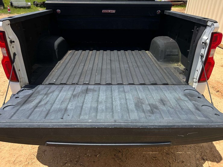 2021-chevrolet-silverado-1500-image-10