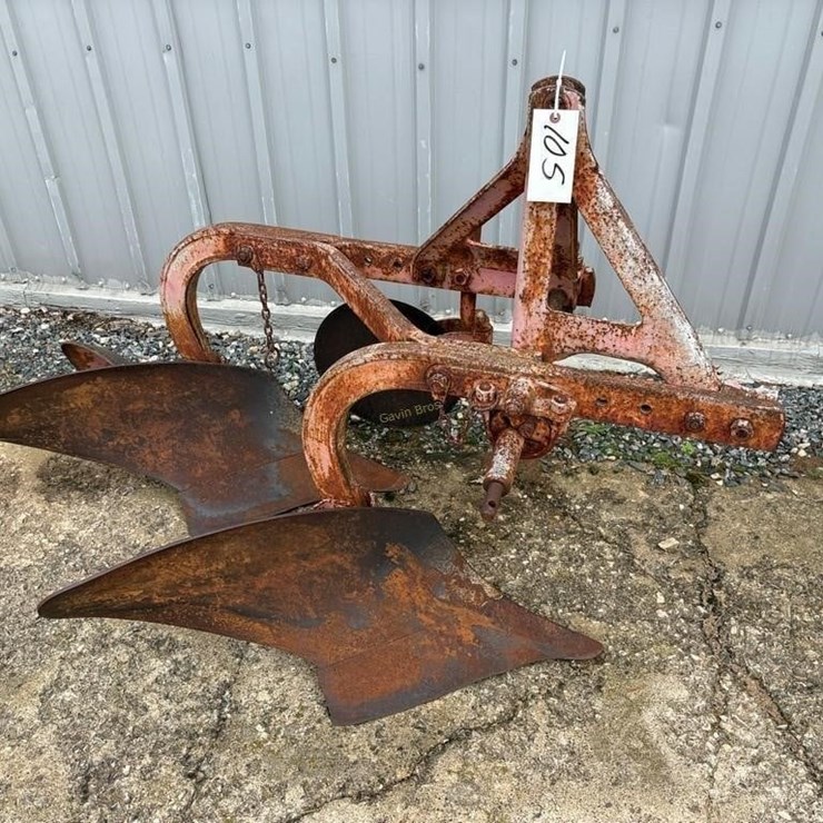 Dearborn 3pt 2 Bottom Plow