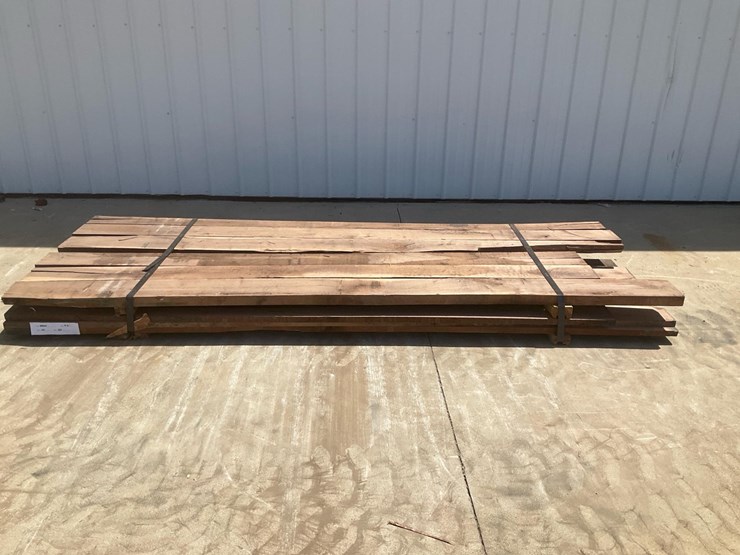 #4122-•-bundle-of-walnut-lumber-image-1