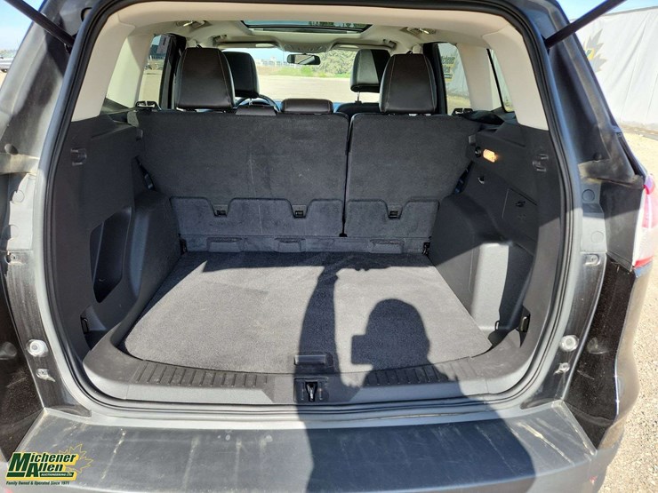 2015-ford-escape-image-16