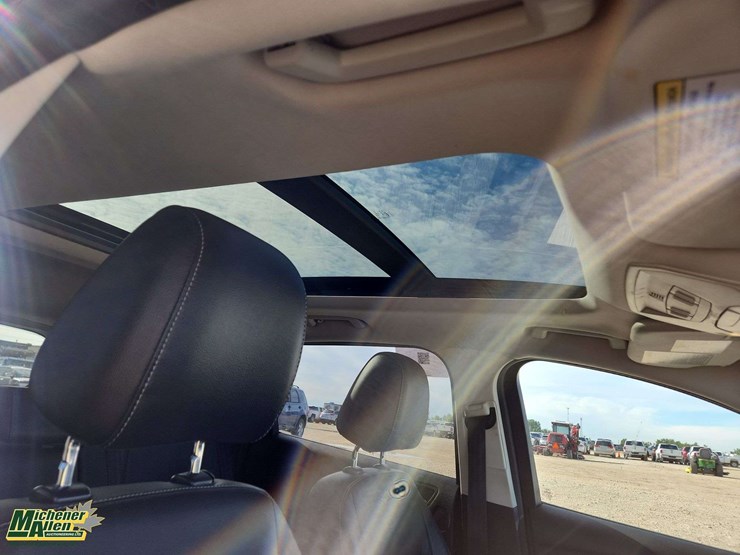 2015-ford-escape-image-17
