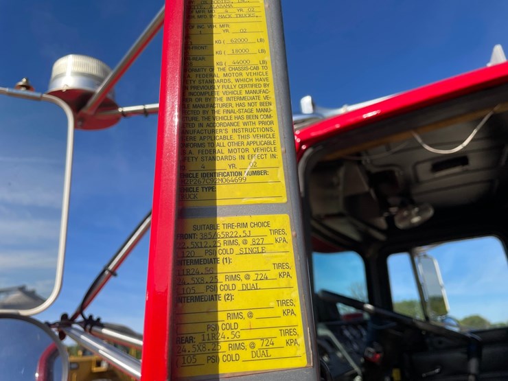 #6152-•-2002-mack-rd-model-fuel-tanker-truck-(has-title)-image-48