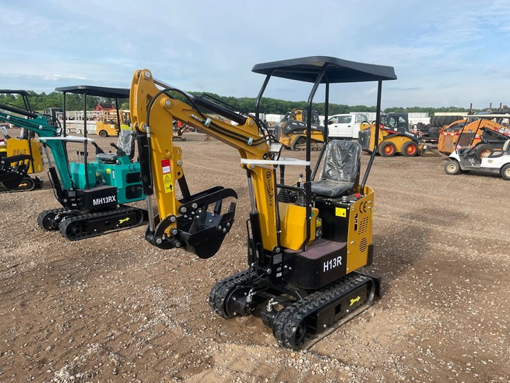 #2036-•-2026-cfg-h13r-mini-excavator-image-1
