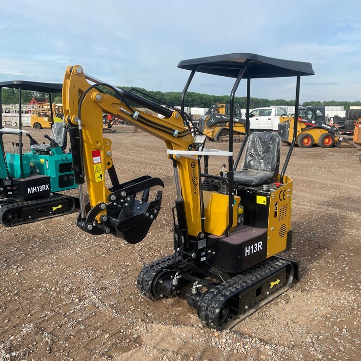 #2036 • 2026 CFG H13R Mini Excavator