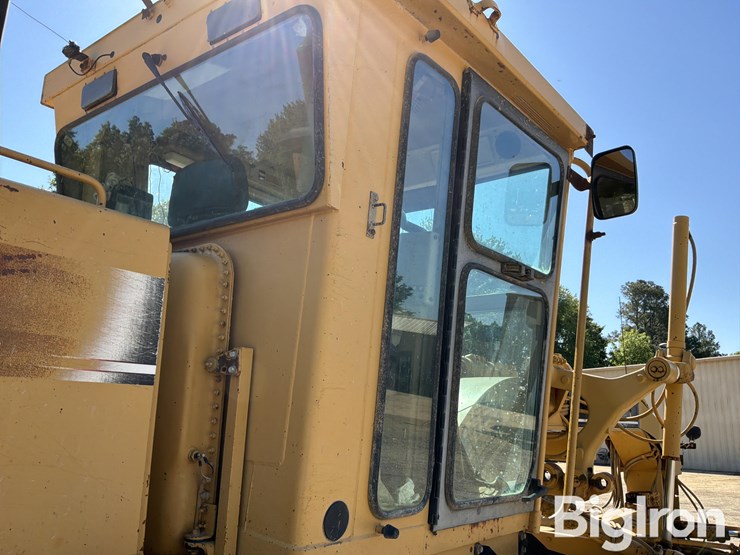 1993-caterpillar-140h-image-10