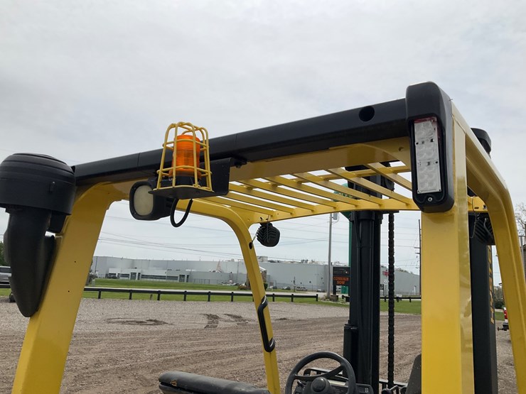 #1379-•-2010-hyster-90-fortis-forklift-image-24
