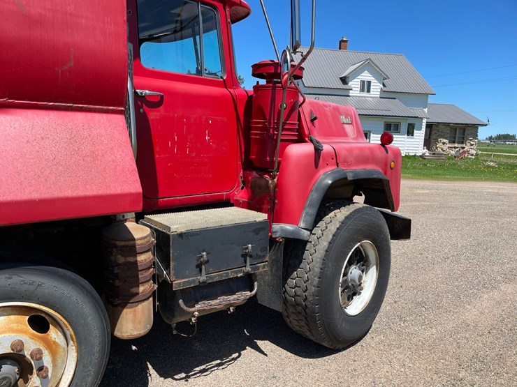 mack-dm688s-image-40