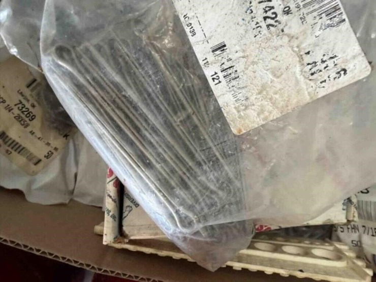 box-of-misc.-nuts,-bolts-image-3