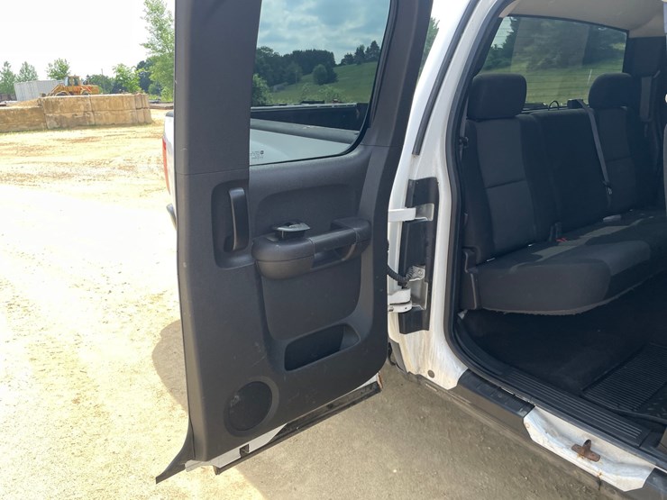 2010-chevrolet-silverado-1500-lt-image-47