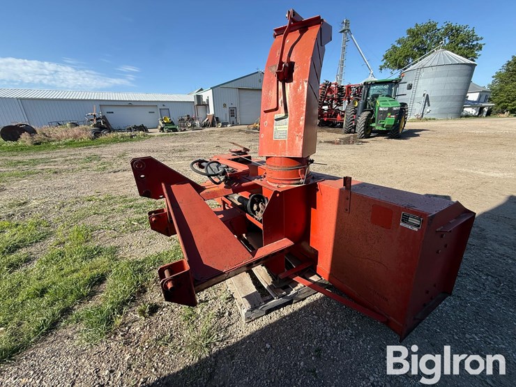 mckee-bros,-limited-750-3-pt-2-stage-snow-blower-image-5