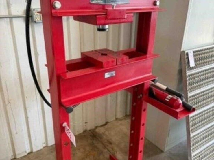 blackhawk-25-ton-press-image-1