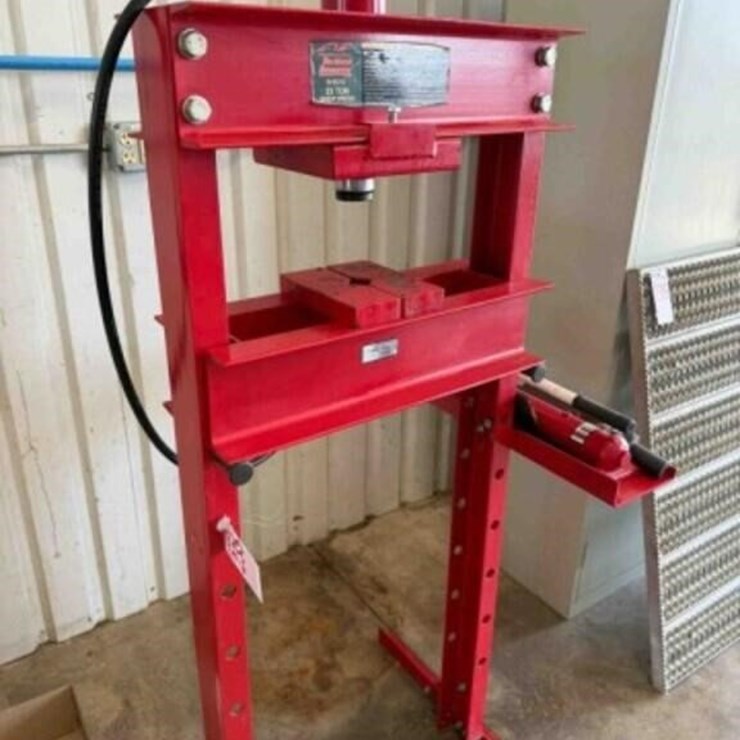 Blackhawk 25-ton press