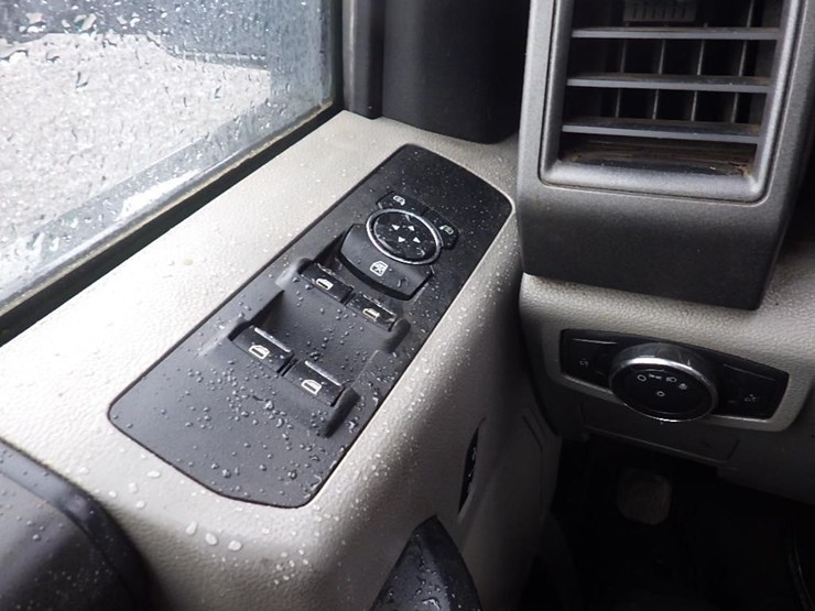 2018-ford-f450-sd-image-29