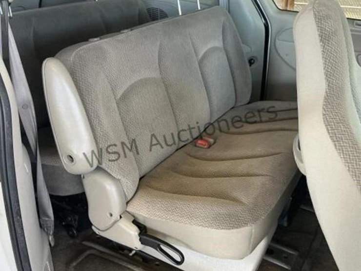 2005-dodge-grand-caravan-image-9