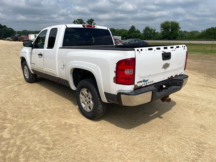 2010-chevrolet-silverado-1500-lt-image-7