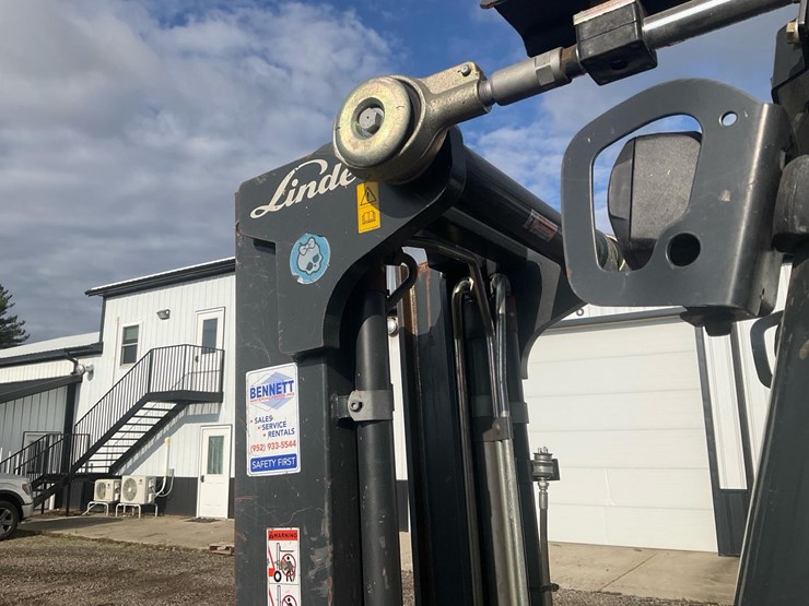 #1351-•-2015-linde-h35-evo-forklift-image-17