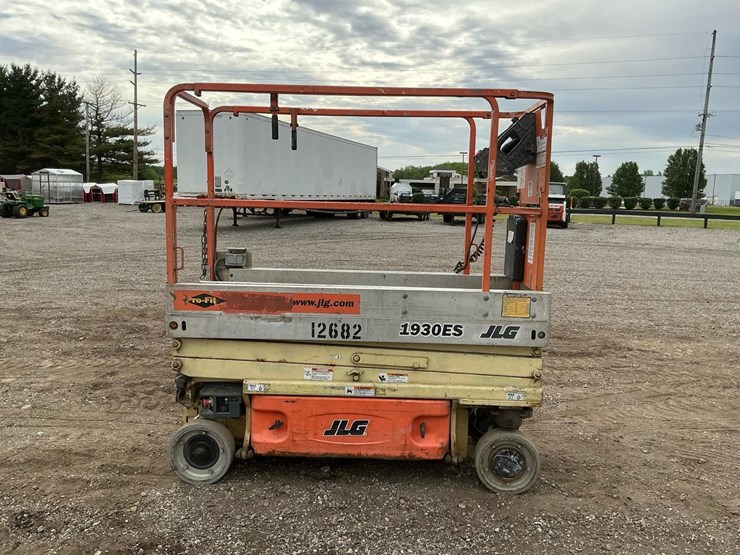 2006-jlg-1930es-image-5