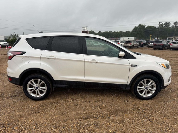 2017-ford-escape-image-7