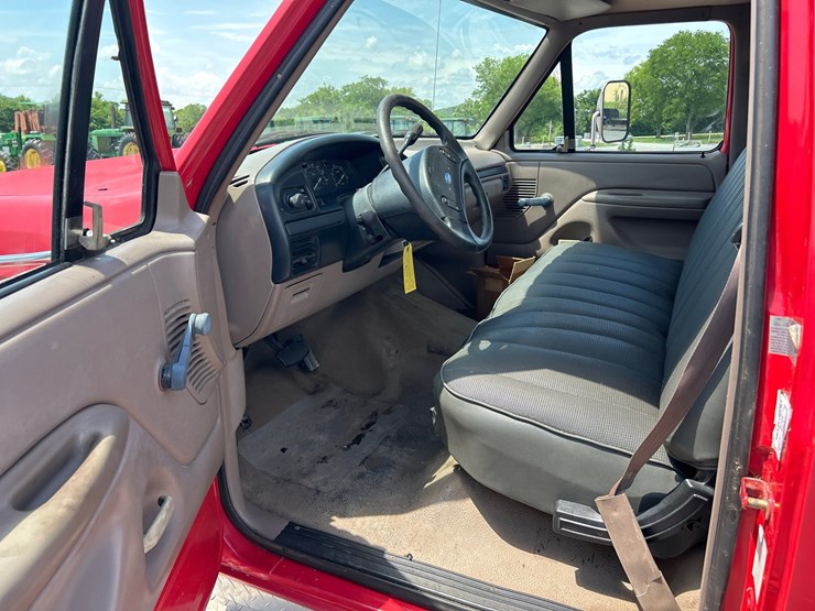 1992-ford-f450-image-9