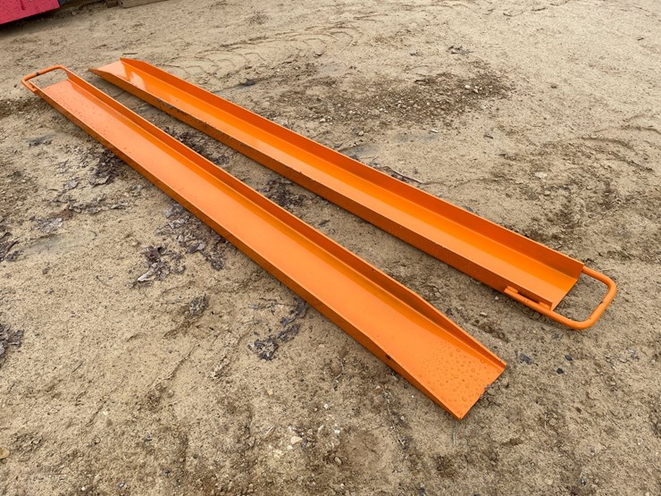 #2273-•-pair-of-new-wolverine-84"-l-pallet-fork-extensions-image-4