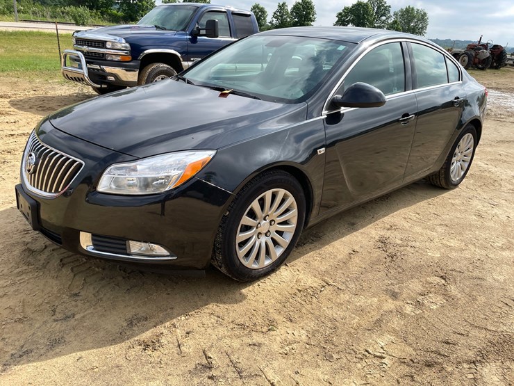 #205-•-2010-buick-regal-cx2-(delay-in-title)-image-1