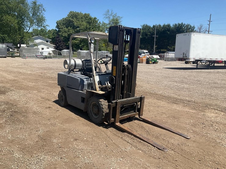 #1378-•-1989-nissan-p50k-forklift-image-3