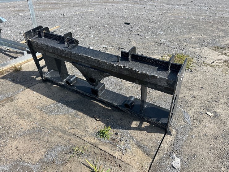 #21-•-skid-steer-pallet-fork-frame-image-1