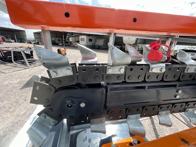 #2759-•-unused-2026-wolverine-skid-steer-trencher-attachment-image-3