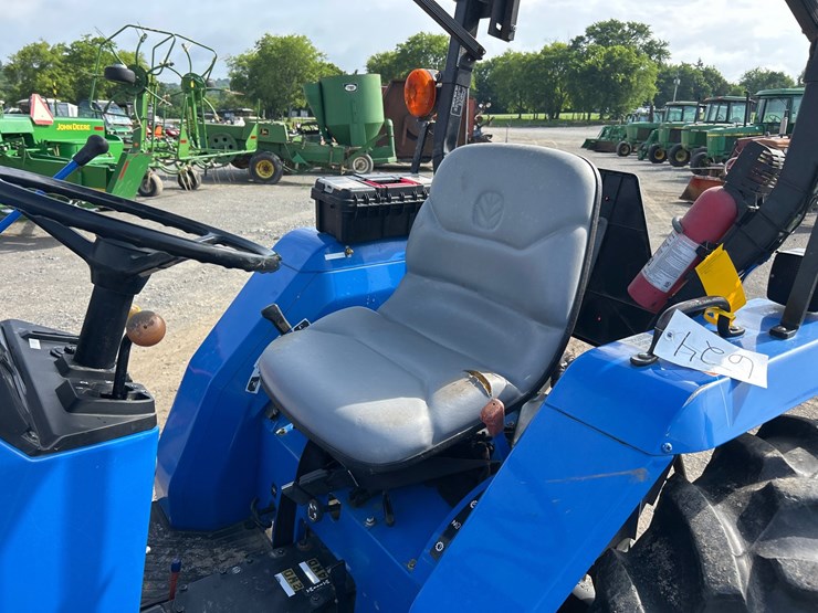 new-holland-tc30-image-10