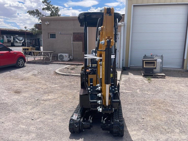 #2650-•-unused-cfg-mini-excavator-image-3
