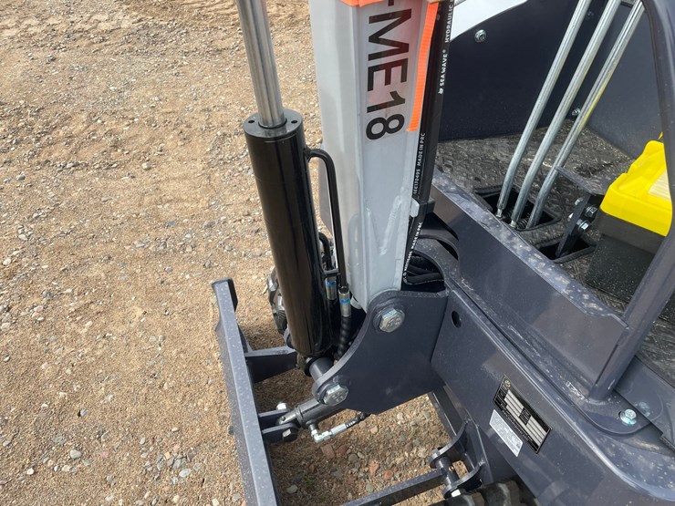 #2034-•-unused-2026-ats-mini-excavator-image-19