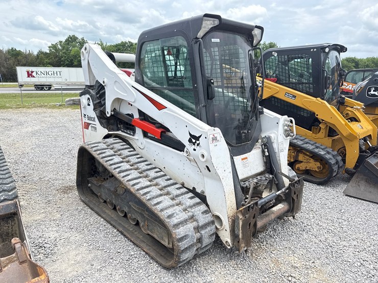 2020-bobcat-t770-image-2