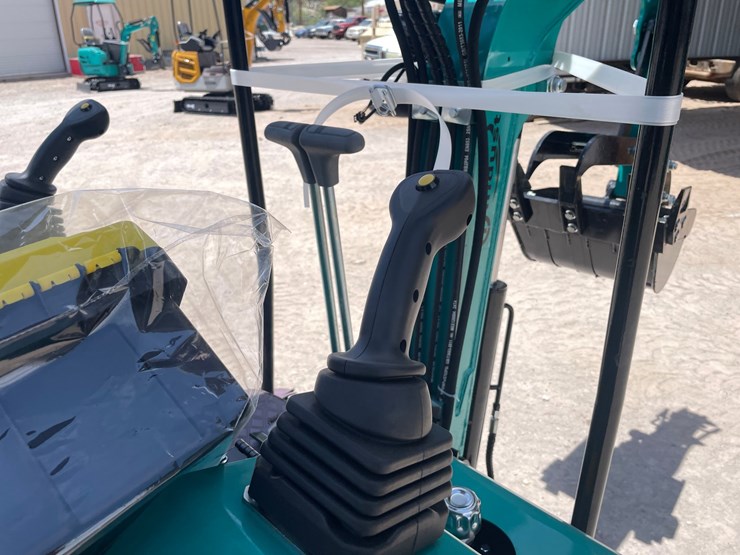 #2657-•-unused-cfg-mini-excavator-image-26