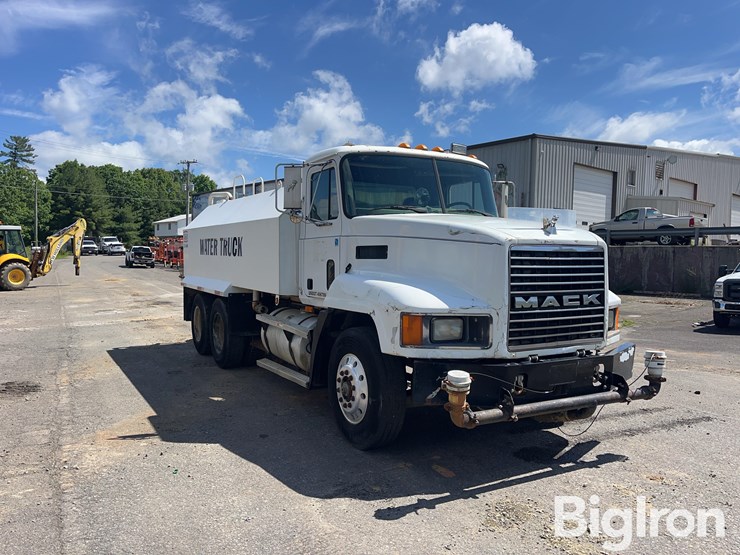 1994-mack-ch613-image-3
