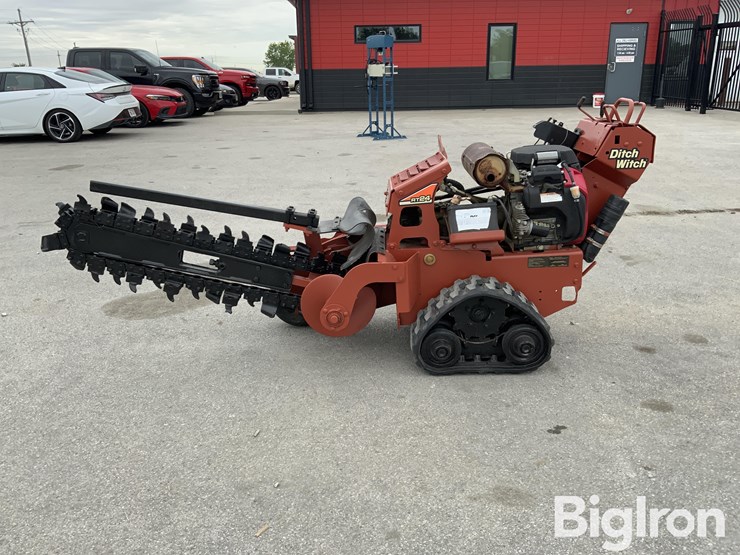 2013-ditch-witch-rt24-image-8