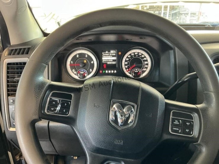 2014-dodge-2500-image-16