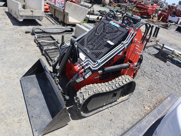 ft380-mini-skidloader-image-1